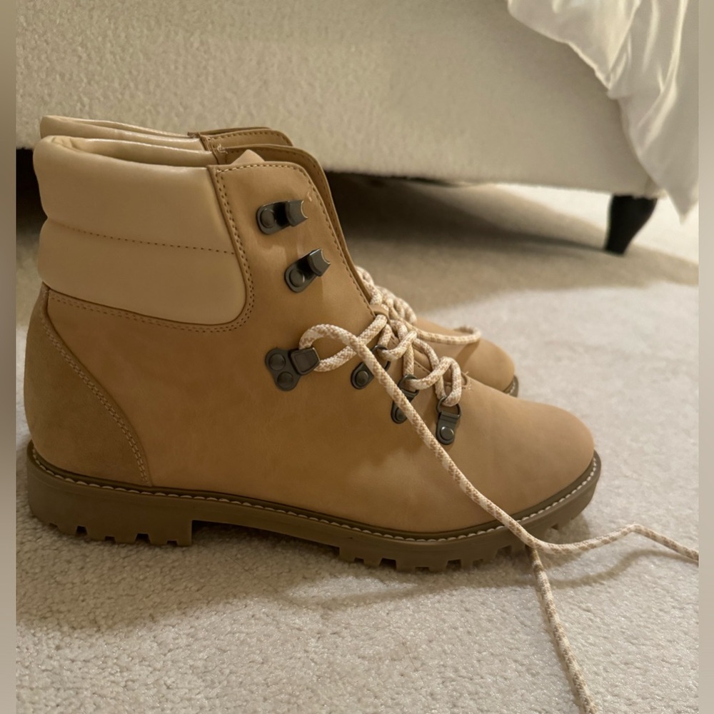 lace up boots